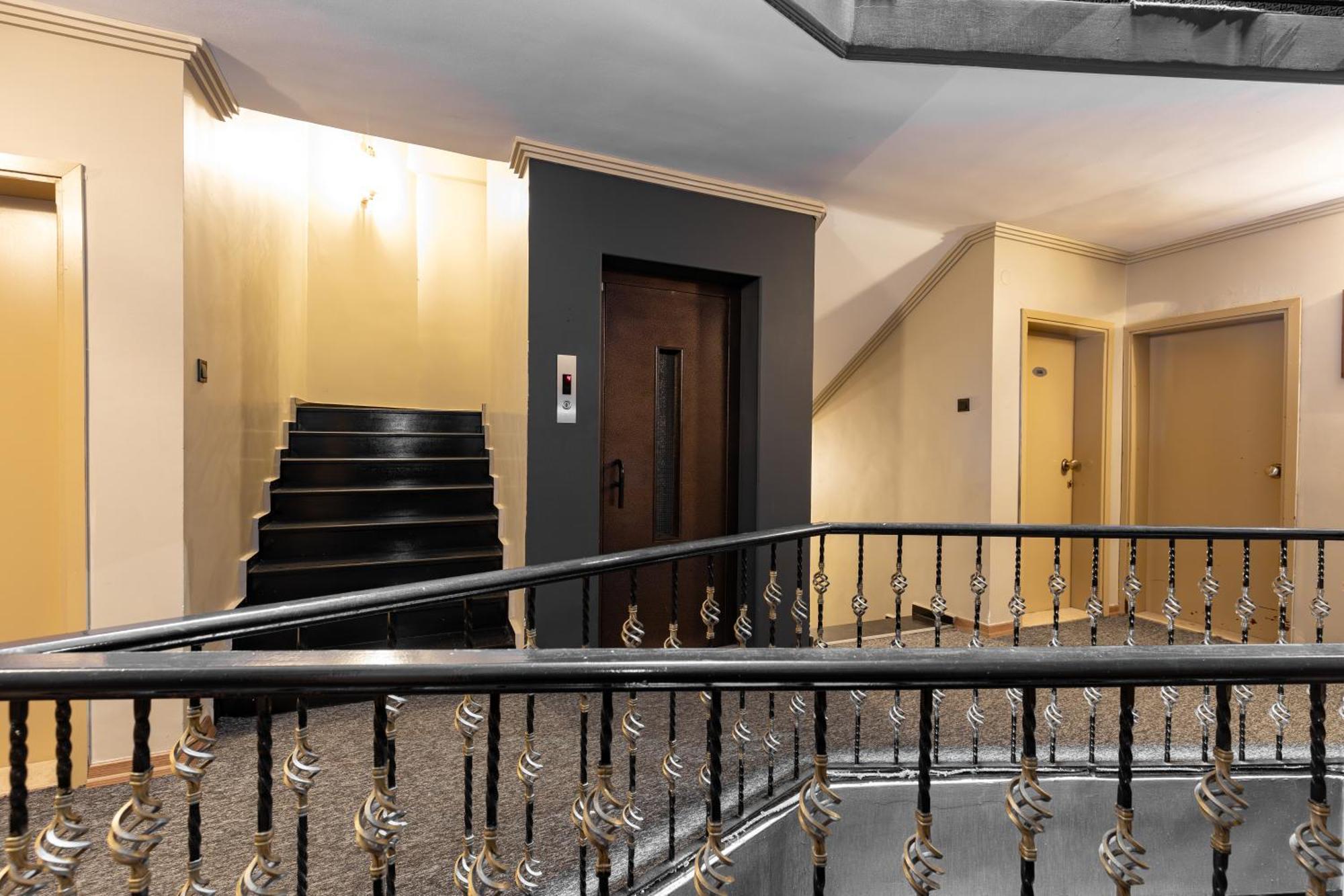 Bursa Loyal City Hotel Exterior foto